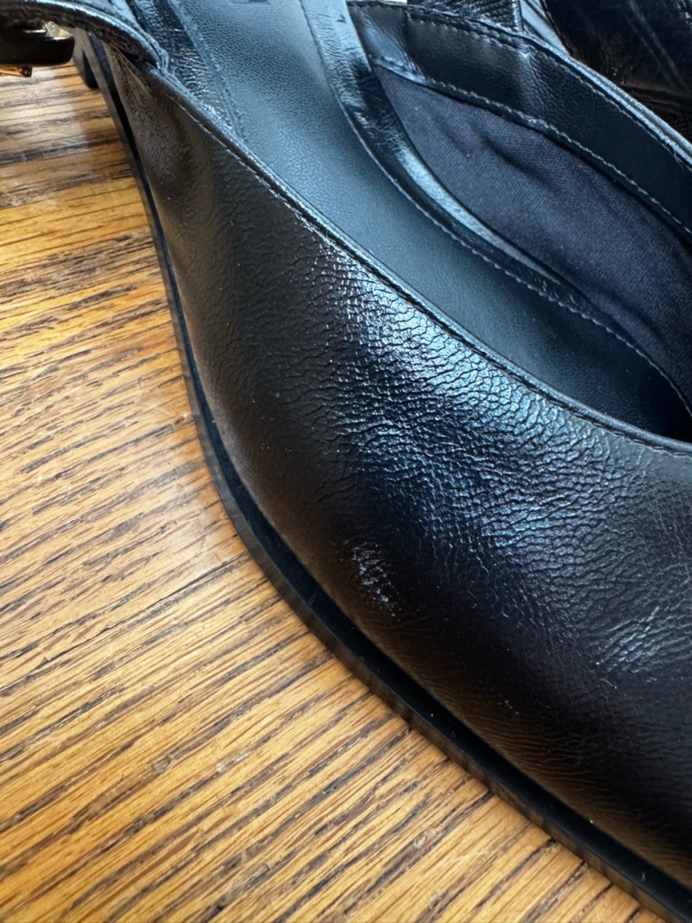 Steve Madden Black Leather Pointed Slingback Mules with Gold Buckle - Picture 4 of 4